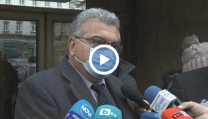 Епидемиолозите на РЗИ извършват проучванията и се свързват с лицата, които са участвали в КСНС