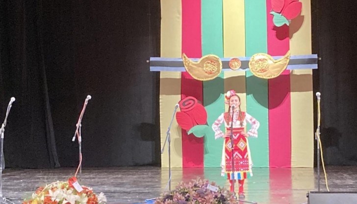 Той се организира от Общинския детски център за култура и изкуство и е част от календара на Министерството на културата Той се организира от Общинския детски център за култура и изкуство и е част от календара на Министерството на културата