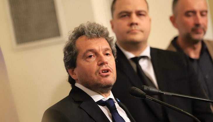 Тошко Йорданов хвърли в парламента обвинение към ДПС, че е имало нагласяне на числата от тотото