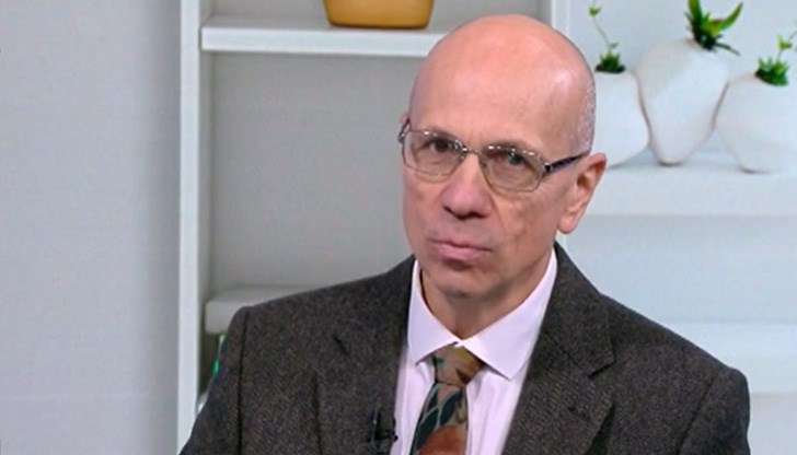 Най-лошият вариант за инвазивния кардиолог е възрастна слаба жена, допълни проф. Сотир Марчев Най-лошият вариант за инвазивния кардиолог е възрастна слаба жена, допълни проф. Сотир Марчев