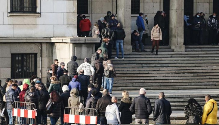 Монетата е посветена на 150-годишнината от рождението на Гоце Делчев