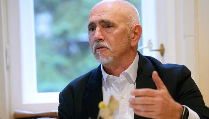 Не желая да бъда в съдебни отношения с държавата, чийто министър съм, сподели като свой личен мотив Николай Събев Не желая да бъда в съдебни отношения с държавата, чийто министър съм, сподели като свой личен мотив Николай Събев