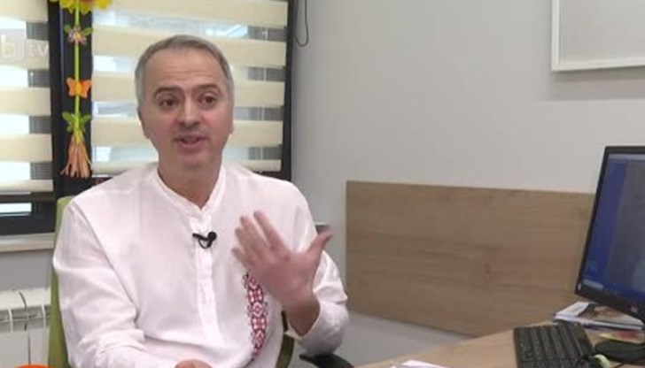 Докато се „мотаем“ с ваксините и „адаптацията“ им, Омикрона ни осигурява суперскоростно и масово световно „обхващане“, спрямо мудното ваксинационно обхващане Докато се „мотаем“ с ваксините и „адаптацията“ им, Омикрона ни осигурява суперскоростно и масово световно „обхващане“, спрямо мудното ваксинационно обхващане