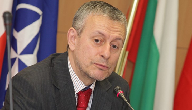 Паси се осмели да наруши неписаното правило в средите на нашите съотечественици от еврейско потекло ( а и не само у нас), според което за СССР и Русия трябва да се говори само добро Паси се осмели да наруши неписаното правило в средите на нашите съотечественици от еврейско потекло ( а и не само у нас), според което за СССР и Русия трябва да се говори само добро