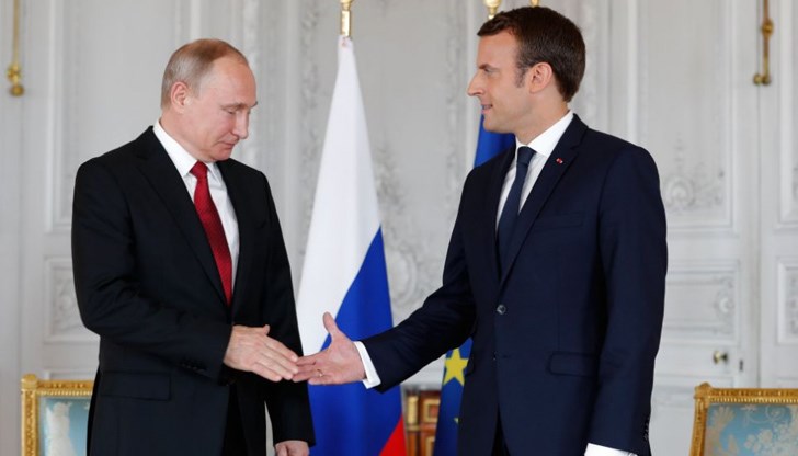 Днешният контакт е следствие от разговорите на президента Макрон с руския и украинския му колега на 28 януари и е част от усилията за деескалация Днешният контакт е следствие от разговорите на президента Макрон с руския и украинския му колега на 28 януари и е част от усилията за деескалация