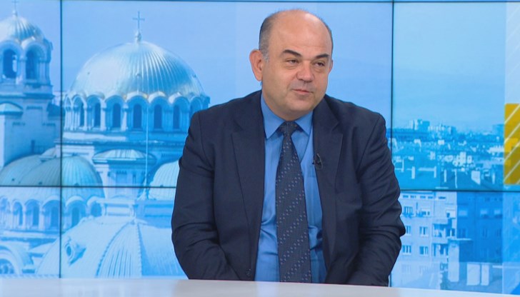 По думите на експерта Владимир Иванов цената на олиото се е покачила едва с 10 стотинки в номинал в следствие на енергийната криза цената на олиото се е покачила едва с 10 стотинки в номинал в следствие на енергийната криза По думите на експерта Владимир Иванов цената на олиото се е покачила едва с 10 стотинки в номинал в следствие на енергийната криза цената на олиото се е покачила едва с 10 стотинки в номинал в следствие на енергийната криза