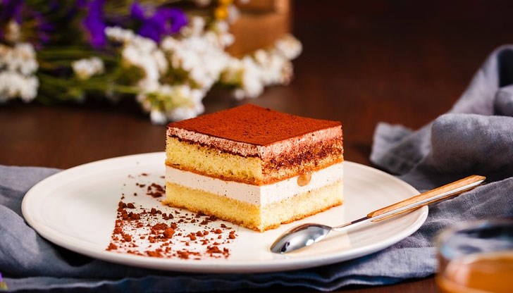 Естрадната звезда споделя, че не е от хората, които обичат много да готвят, но ѝ харесва да приготвя сладки неща