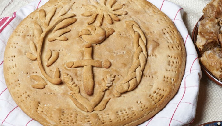 На Йордановден се меси обреден хляб, за направата на който се използва част от светената вода