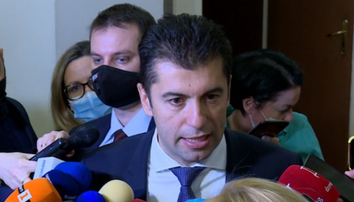 Хората трябва да бъдат добре информирани, че ако имат други заболявания, те трябва да са приоритетно ваксинирани