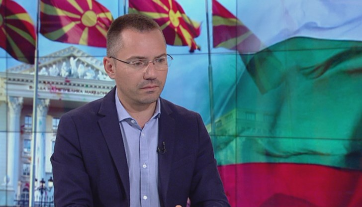 Ангел Джамбазки: Настоящите управляващи нямат национално самосъзнание Ангел Джамбазки: Настоящите управляващи нямат национално самосъзнание