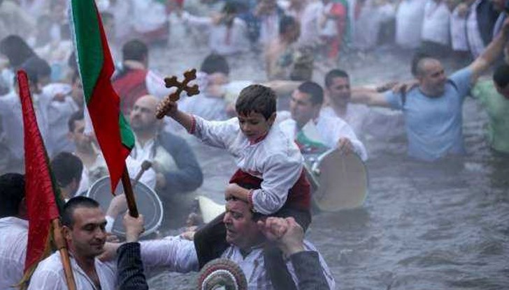 Всички места в хотелите и къщите за гости в Калофер са заети за Мъжкото хоро на Богоявление