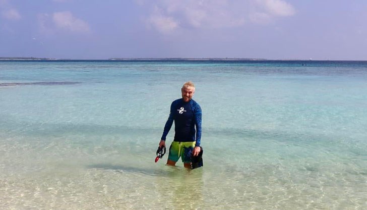 Изпълнителят пуска любопитни кадри, но не споделя кое е мястото, което е избрал за своята почивка Изпълнителят пуска любопитни кадри, но не споделя кое е мястото, което е избрал за своята почивка