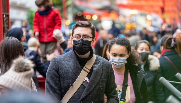 От появата на Омикрон насам вирусолозите смятат, че коронавирусът ще стане ендемичен От появата на Омикрон насам вирусолозите смятат, че коронавирусът ще стане ендемичен