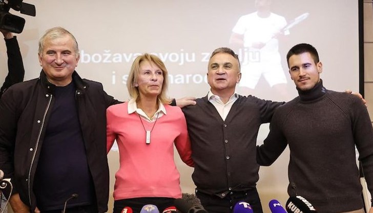Гордеем се с Джокович, който издържа на тази тежка и неприятна ситуация, пишат от Олимпийския комитет на Сърбия