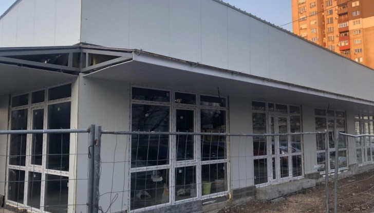 Нова сладкарница и два магазина ще попълнят китния пазар в