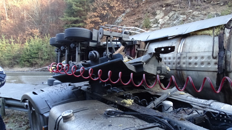 Тежък пътен инцидент е станал преди минути на международния път