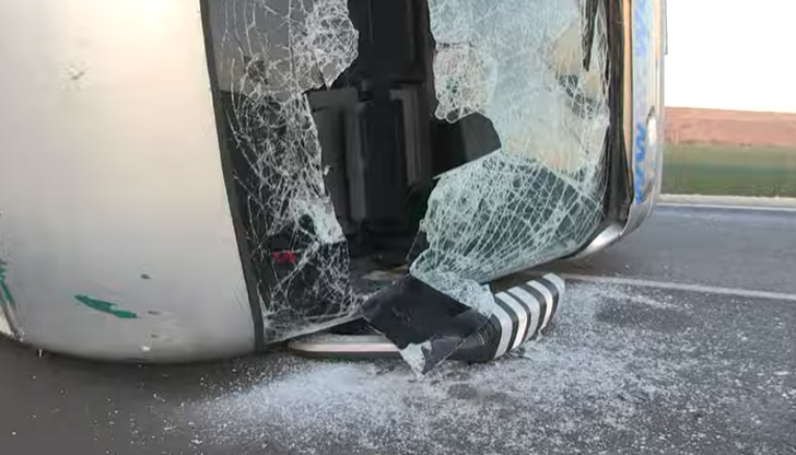 Възстановено е движението по път II-23 Червена вода &ndash; Кубрат