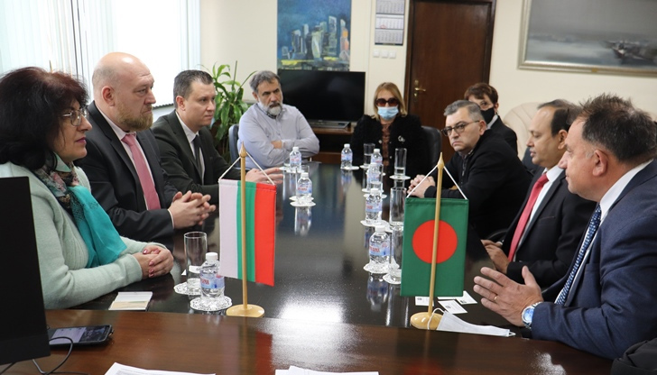 Да се улесни режима на издаване на работна виза за