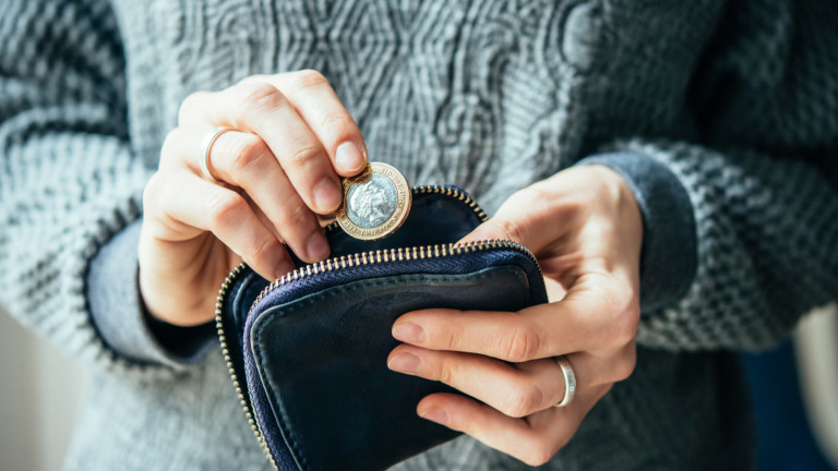 Инфлацията във Великобритания се превръща във финансово бреме за милиони