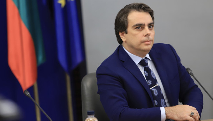 Вицепремиерът по еврофондовете и министър на финансите Асен Василев е
