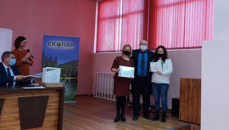 11 хиляди ученици събраха 4 тона рециклируеми отпадъциДнес в СУ