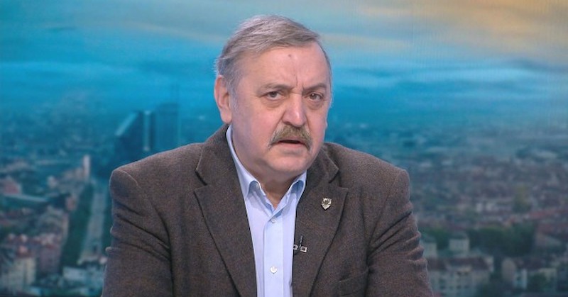 Кантарджиев разследването на, че близо 10 000 българи пият хлорен