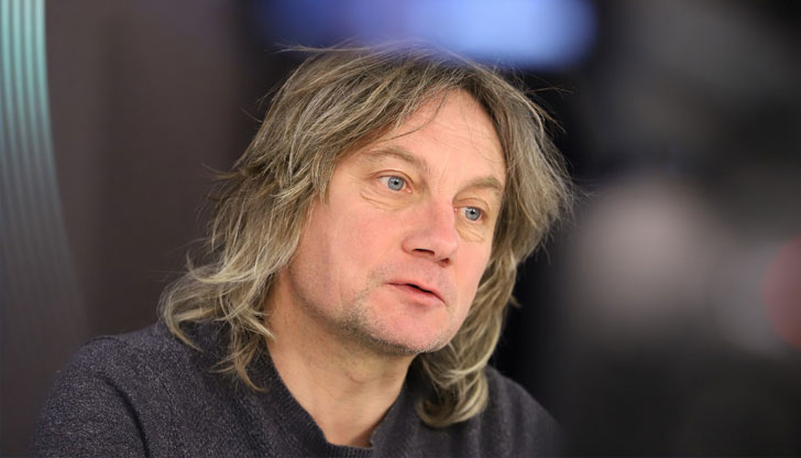 Не смятам, че да не носиш маска е някакво геройство.