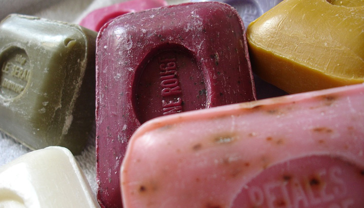 Сапунът може да се използва не само за къпане и