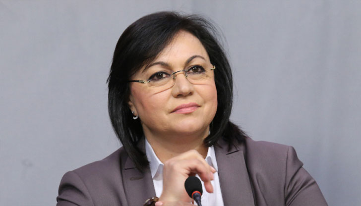 Корнелия Нинова можеше да си остане с оставката и да