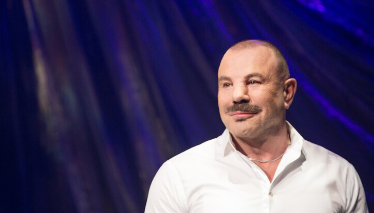 Френският дизайнер Тиери Мюглер, който диктуваше модата през 80-те години