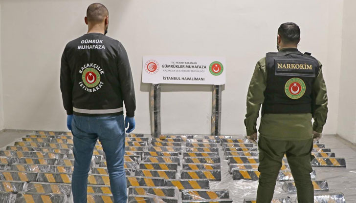 Наркотикът е бил открит в пратка от Южна АмерикаЧетвърт тон