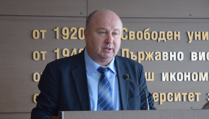 Русенецът Драгомир Николов, който от 2016 г. бе изпълнителен директор