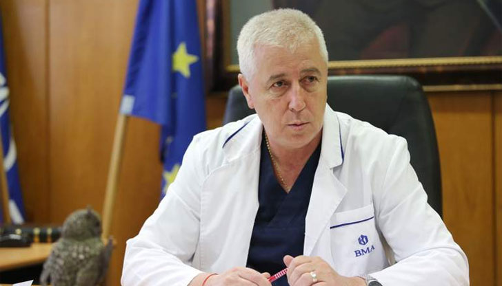 Омикрон протича наистина по-леко от предходните варианти, много хора го