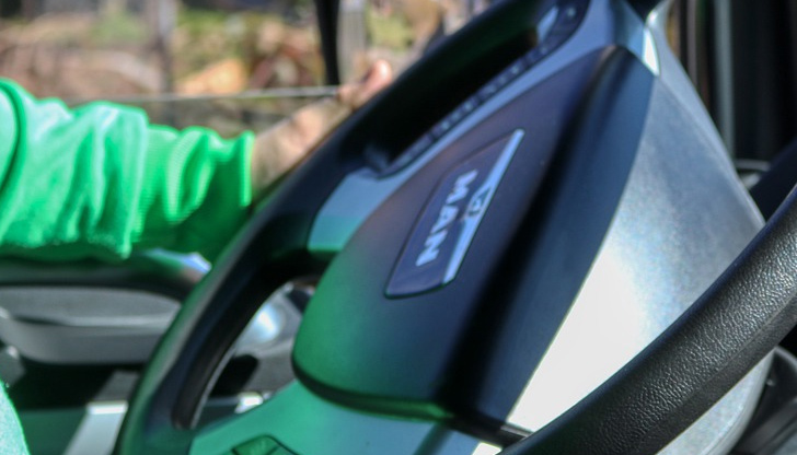 Клипът е публикуван в профил на малолетния младеж в социалните