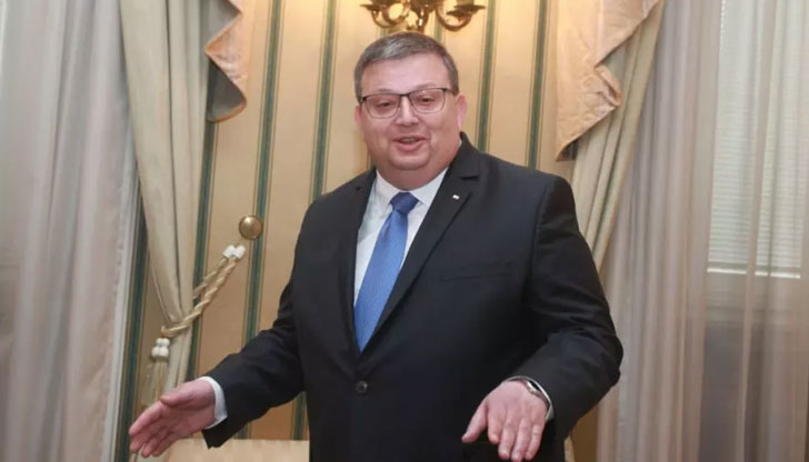 Умира от страх да не се пореже. И няма да