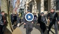 Протест и полицейска намеса след смяната на български свещеник в Лондон