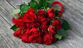 Как червената роза е станала символ на любовта?