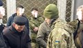 80-годишен дядо се присъедини към украинската армия