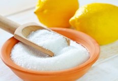 Лимонената киселина е слаба органична киселина която се среща в много