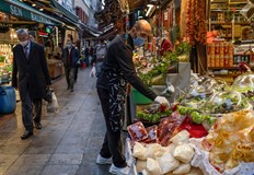 Президентът на Турция Реджеп Ердоган намали ДДС върху млечните продукти плодовете