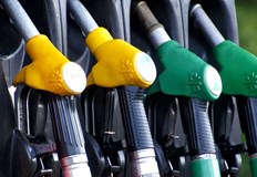 Продължава поскъпването на горивата у насСамо за месец най масовите горива