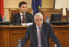 Предложението дойде изненадващо при гласуването на бюджета за 2022 г