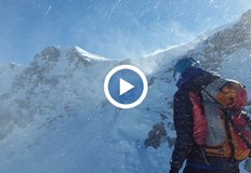 Акция с шейна назаем Така се налага да помагат на спасителите