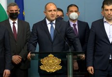 Жалко много жалко Впрочем не жалко много жалко а опасно много