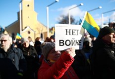 Всеки ден полицията арестува стотици протестиращиОт Москва до Сибир руски