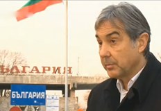 Всеки момент се очаква първите два автобуса с които бяха