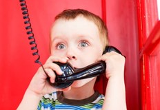 Близо 35 хиляди са обажданията на Националната телефонна линия за