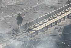 Взривове се чуват рано тази сутрин в украинската столица Киев