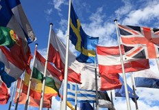 Москва отрича да планира нахлуване и остави отворена вратата за