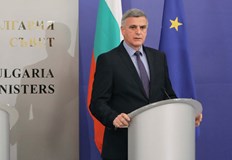 Оставката му е наложителна не за друго а защото мисловните